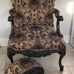 Stunning Armed Vintage Chair.. 