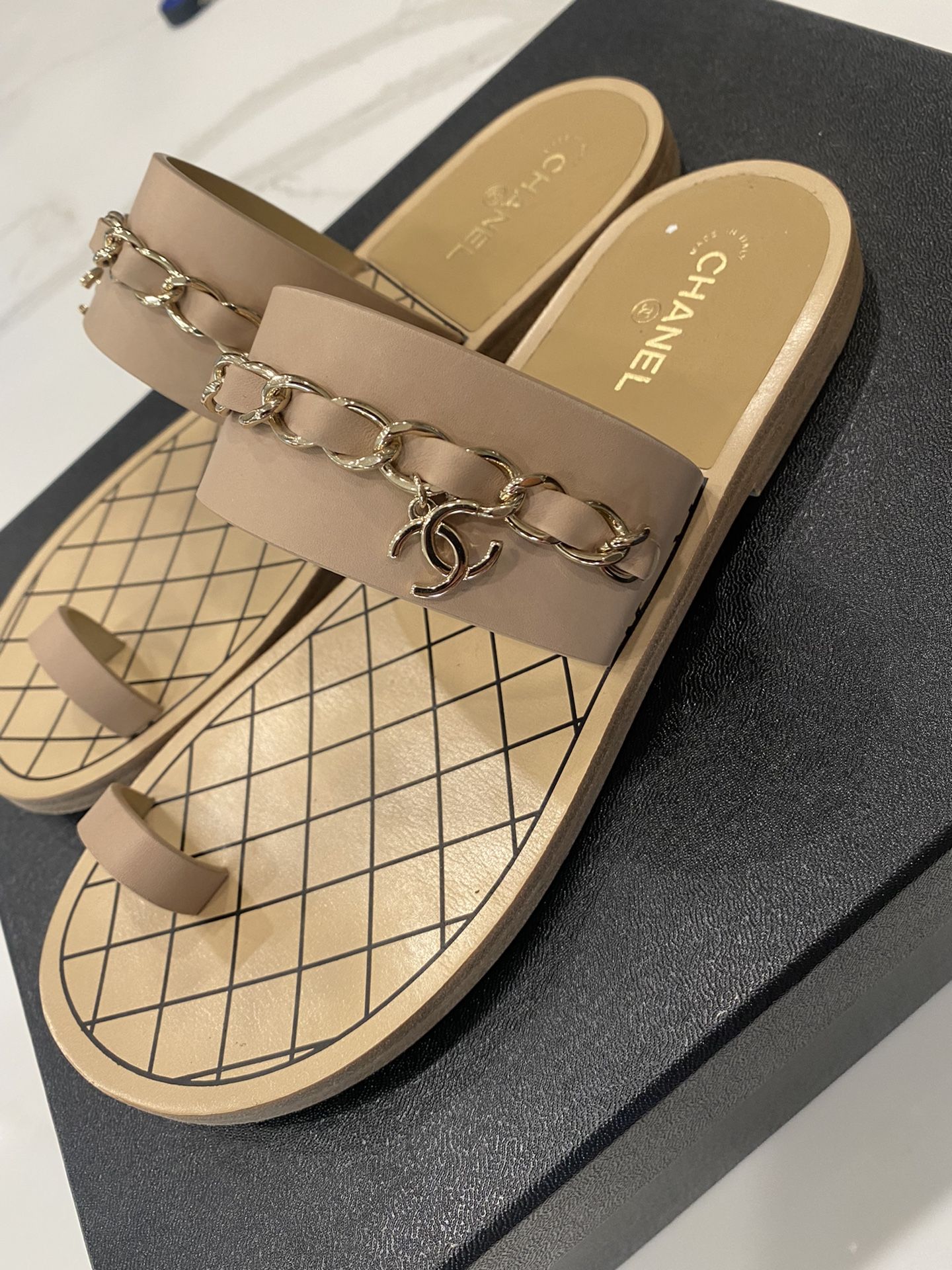 S19 Chanel Beige Flat Toe Ring Thong