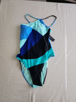 New Women's swimming wear size (