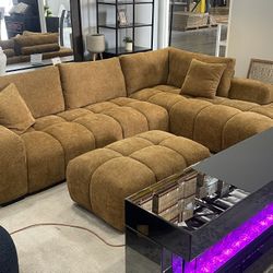 Sofa Sectional -  Mid-Century inspired sectional sofa - Camel brown fabric