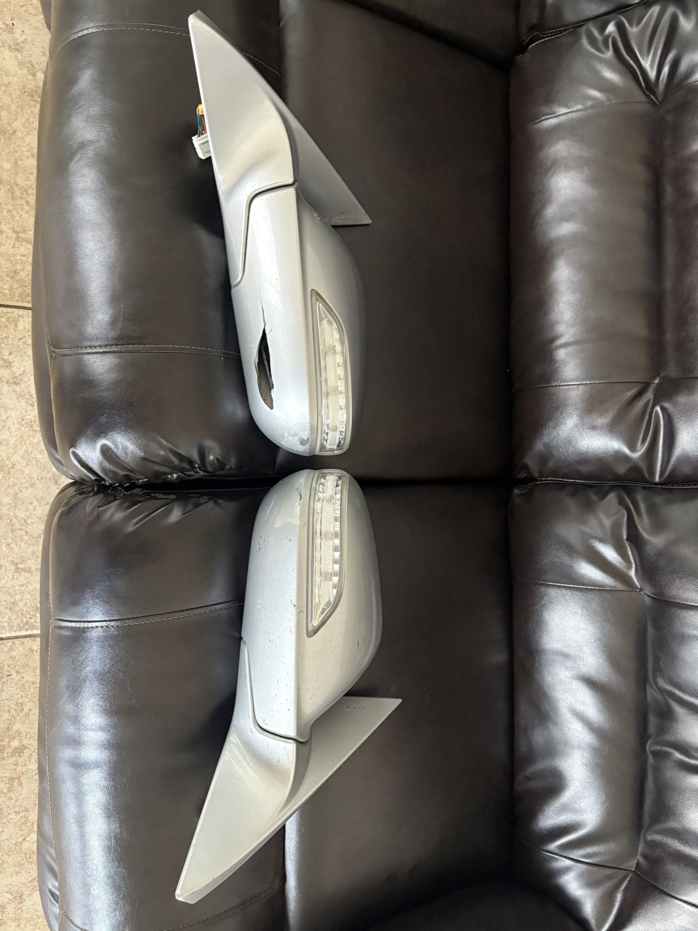 Acura TL Type S Mirrors Left Side Can Be Replaced No Lenses 70$ Obo Need Gone