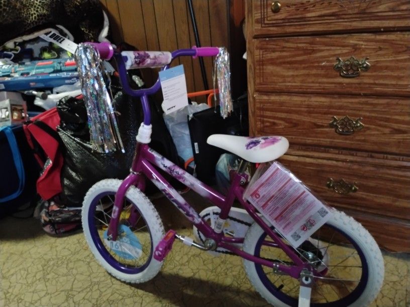 Little Girls Bike With Training Wheels
