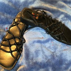 Size 3 Black Stretchy Flat Sandles