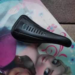 Mongoose Pro Class And Californian Bmx Black Plastic Seat 40 Takes 