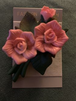 Nice flowers brooch