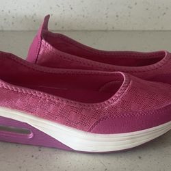 Tennie Shoes