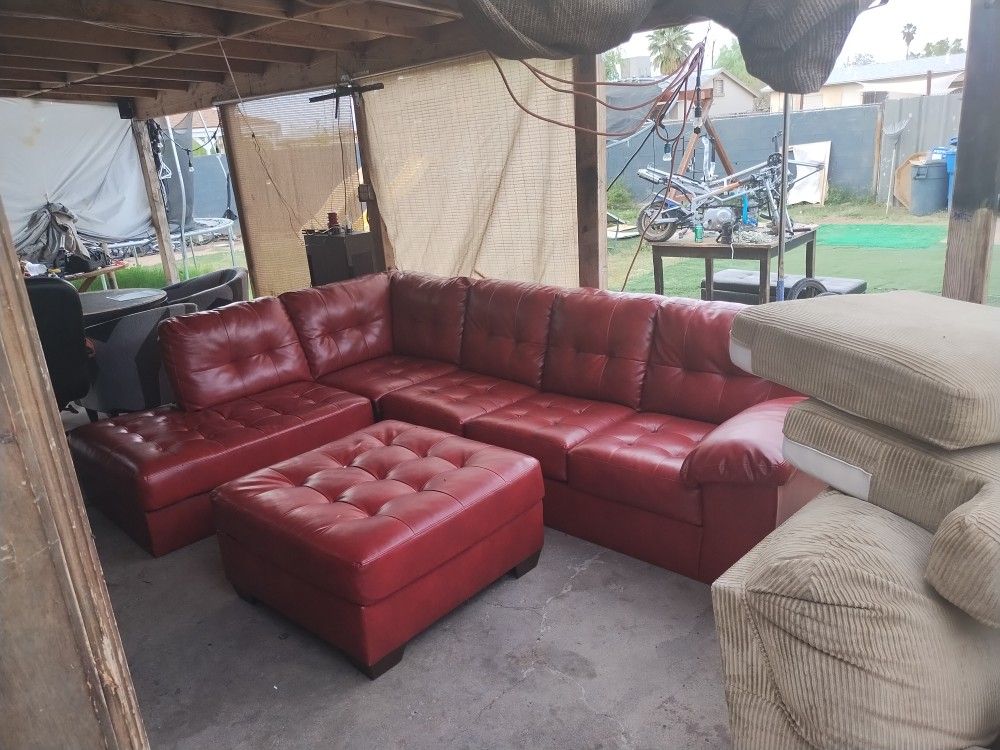 Durablend Red Leather Sofa 