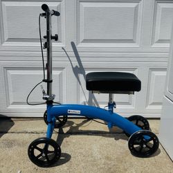 Knee scooter KneeRover Deluxe Knee Cycle Steerable Knee Walker.