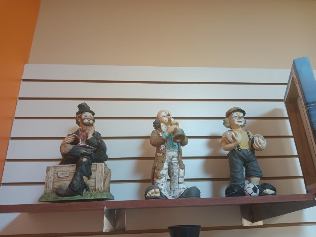 Clown Statues