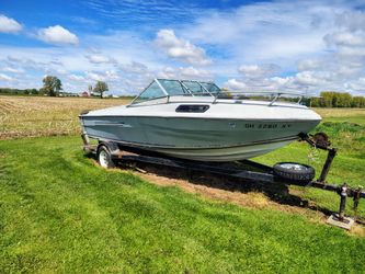Citation 1980s powerboat