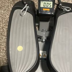 Sportsroyals Mini Stepper Exercise Machine Stair Stepper with Resistance Band and 330 lb Weight Capacity