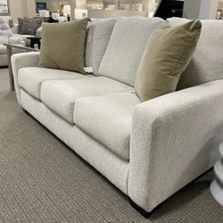 RANNIS QUEEN SOFA SLEEPER