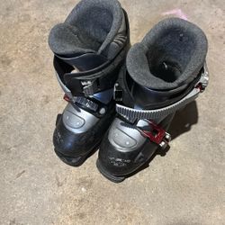 Kids Ski Shoes Size 21.5