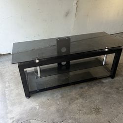Entertainment center/table