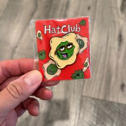 Hat Club Green Eggs & Ham Fitted Pin