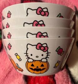 Hello Kitty Halloween Bowls
