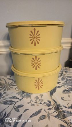 Vintage Set of 3 Yellow Tupperware Servalier Stacking Canisters 1204 w/ Lids