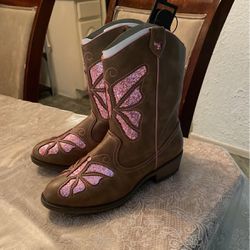 Brand New Girl Boots 