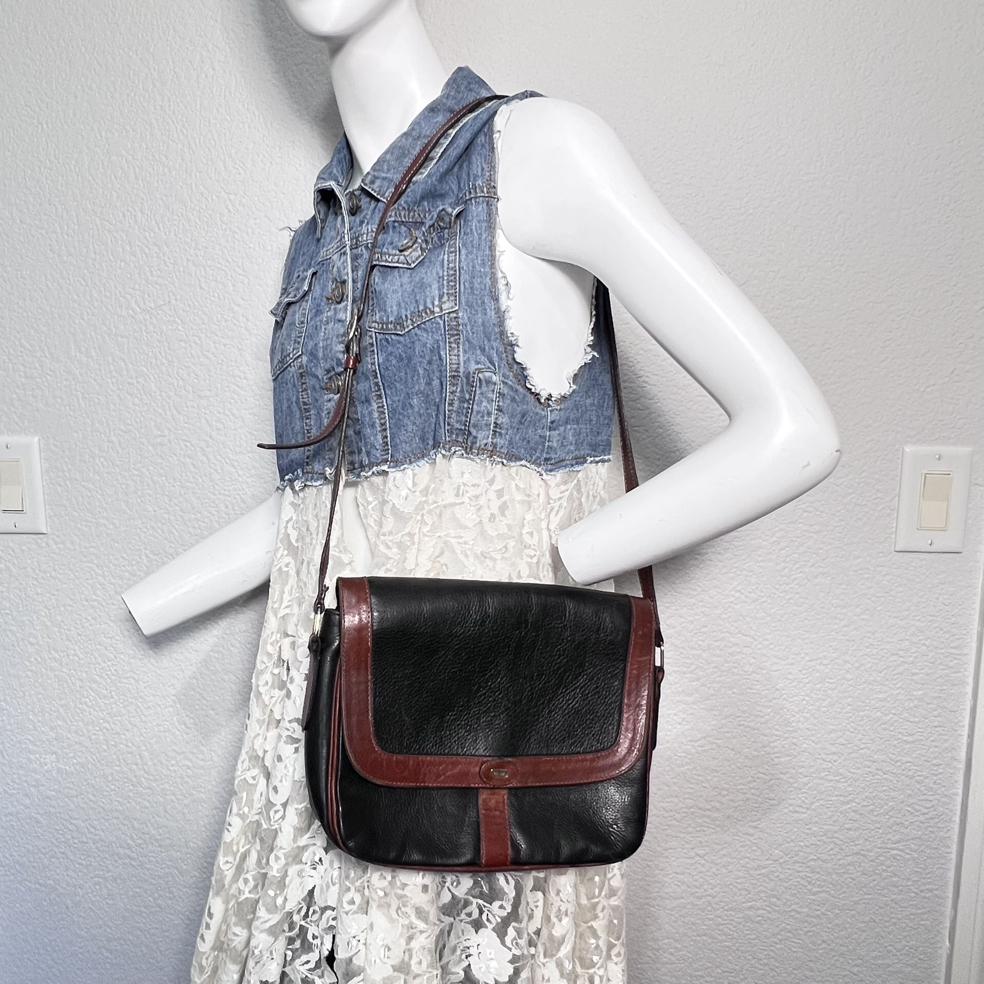 Bally Italy Leather Crossbody Messenger Bag Black Brown Flap Satchel Vitahe