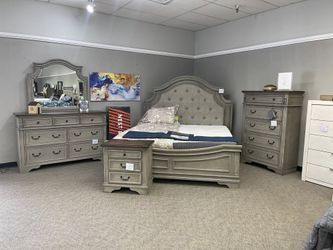 Furniture Bedroom Set - Queen 4 - Pieces Bedroom Set ! COD/Payments