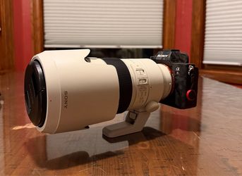 Sony Camera Lens FE 70-200mm F2.8 G Master Lens OSS