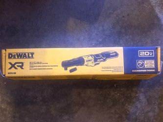 Dewalt 20v Xr brushless 3/8 and 1/2 adapting ratchet New