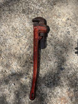 24” Pipe Wrench