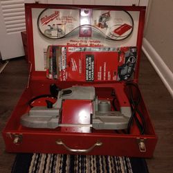 Milwaukee Heavy Duty Bandsaw