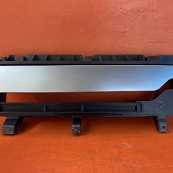 2022 2023 Hyundai Ioniq 5 Right Side Radiator Active Shutter OEM 86990-G1000