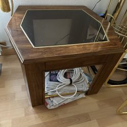 Wood/glass End Table