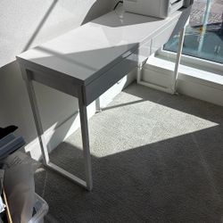 White Studying Desk