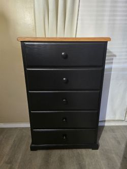 Chest of drawers 33L 17W 50H