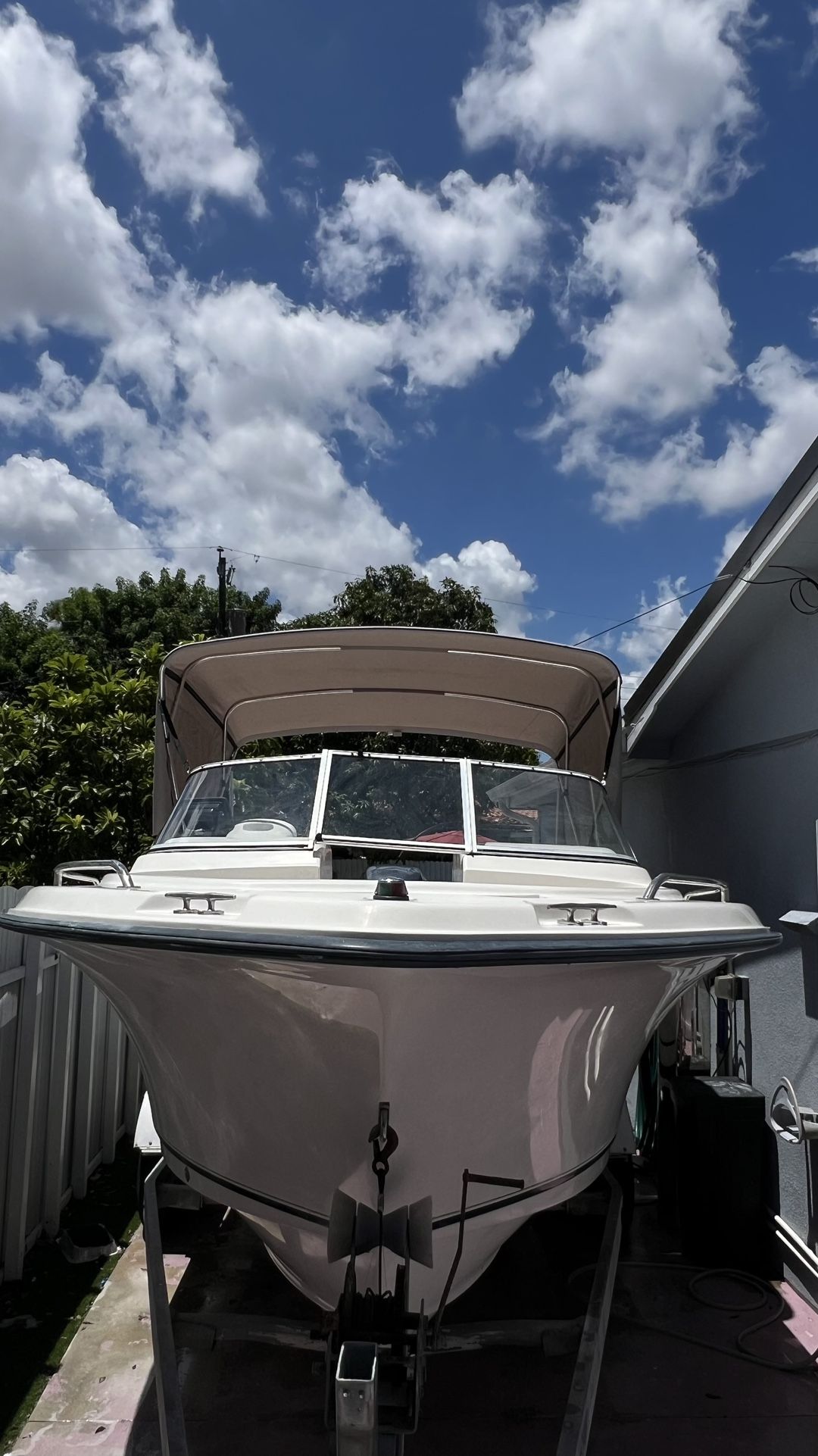 2006 SEA HUNT Escape 220