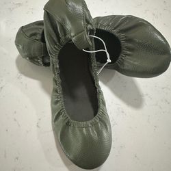 Brand New Old Navy Women’s Ballet Flats 