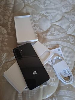 SAMSUNG GALAXY A37 5G, Metro PCS, 6.7"-128GB Storage.. new - $380
