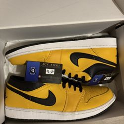 Jordan 1 Retro Low University Gold Size 11.5