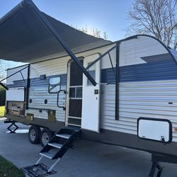 2022 Avenger Travel Trailer 24BH