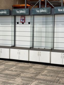 Retail Display Fixtures – Slatwall Units, Glass Cases & Counter Cabinets – Store Setup