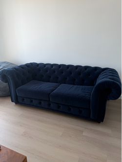 Custom Velvet Chesterfield Sofa Bed – 3 Seater