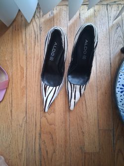 Heels - Size 9 - Black & White Zebra Heels By Aldo $ 25