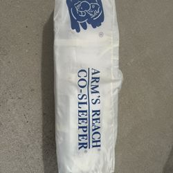 Arms Reach Co-Sleeper - Like New Barely Used