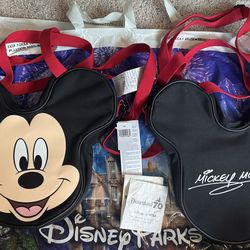 2026 Disney Parks Mickey Mouse Character Mini Tote Bag W/ Crossbody Strap NWT