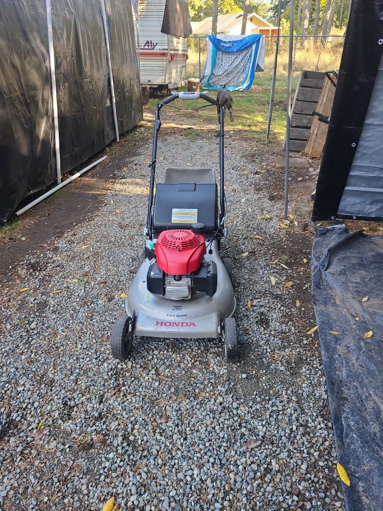Honda Self Propell Lawn Mower