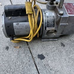 Vacuum pump