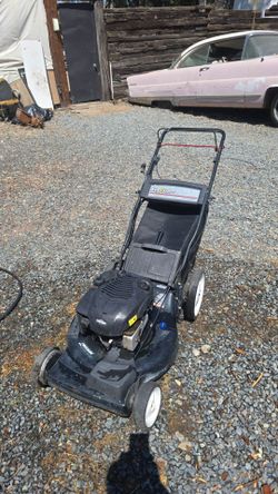 Craftsman Self Propelled FWD Mower Key Start Lawnmower