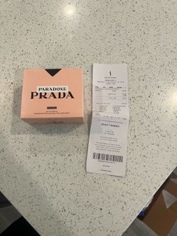 PARADOXE PRADA