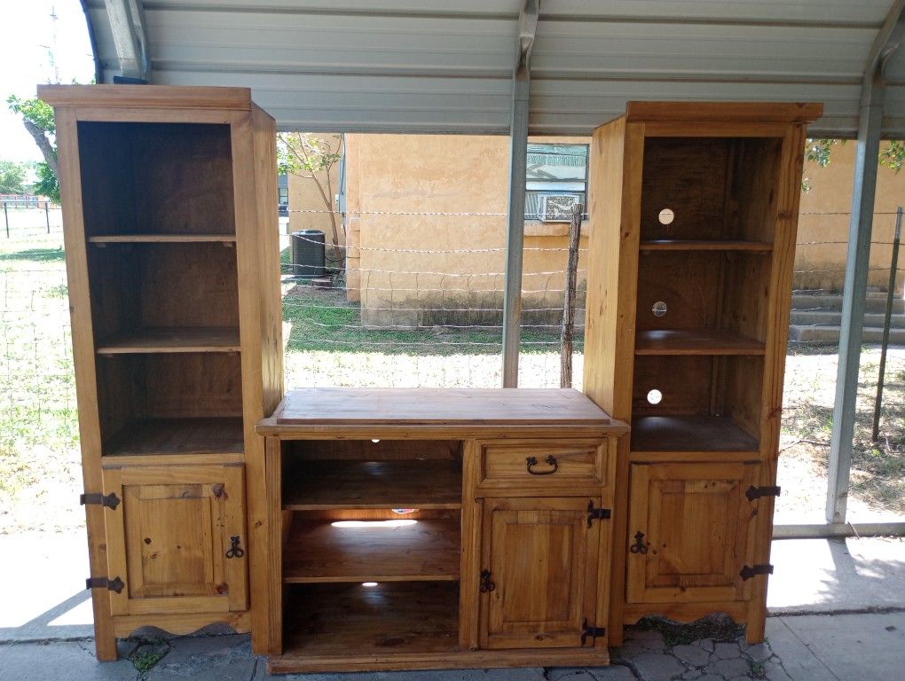 White Pine Southwestern Entertainment Center
