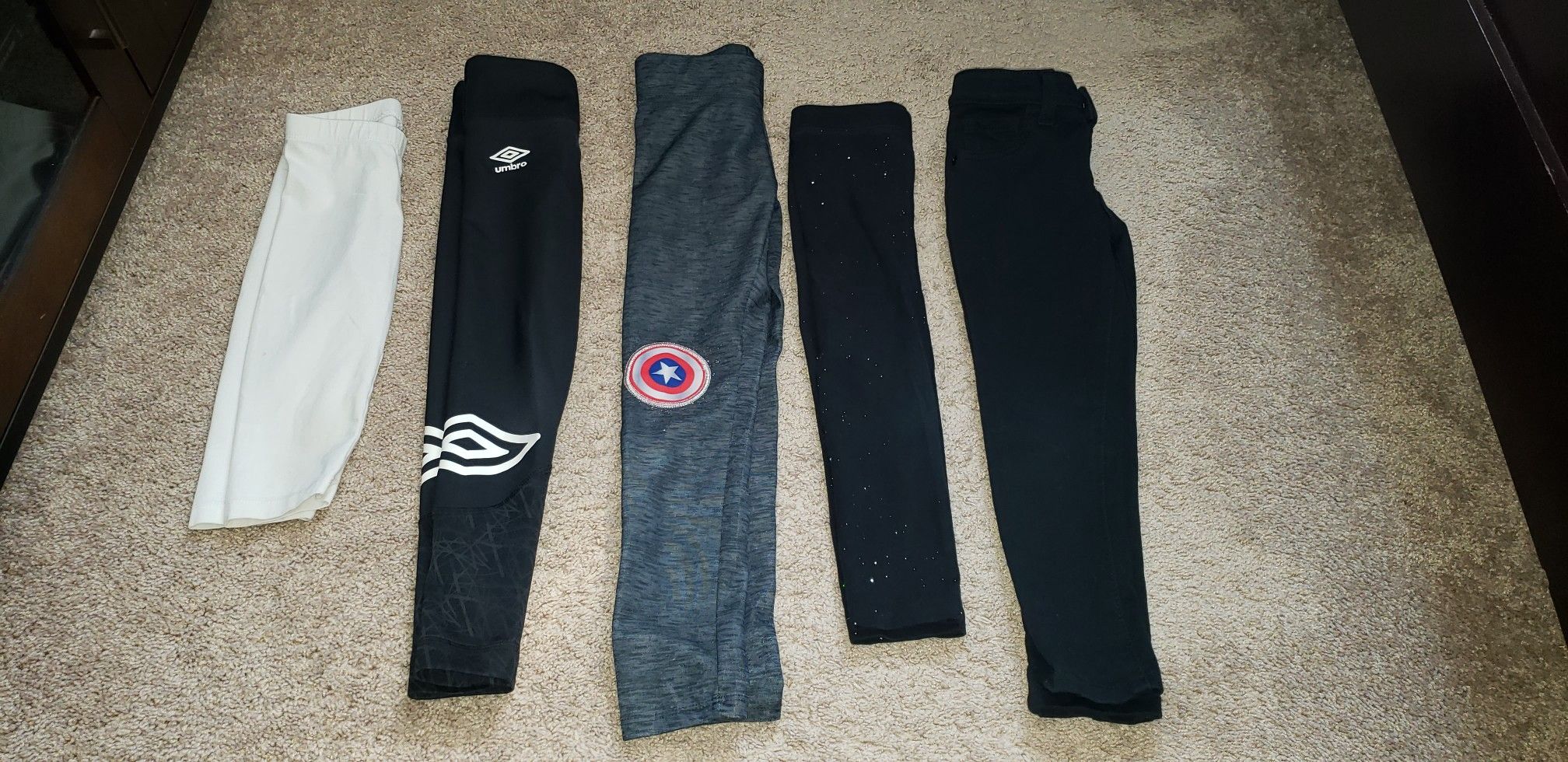 Girls size XS 4/5 bundle of 5 pants
