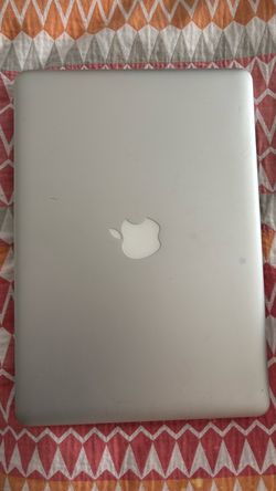 Apple MacBook Laptop