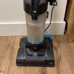 Bissell Light Weight Vacuum Cleaner